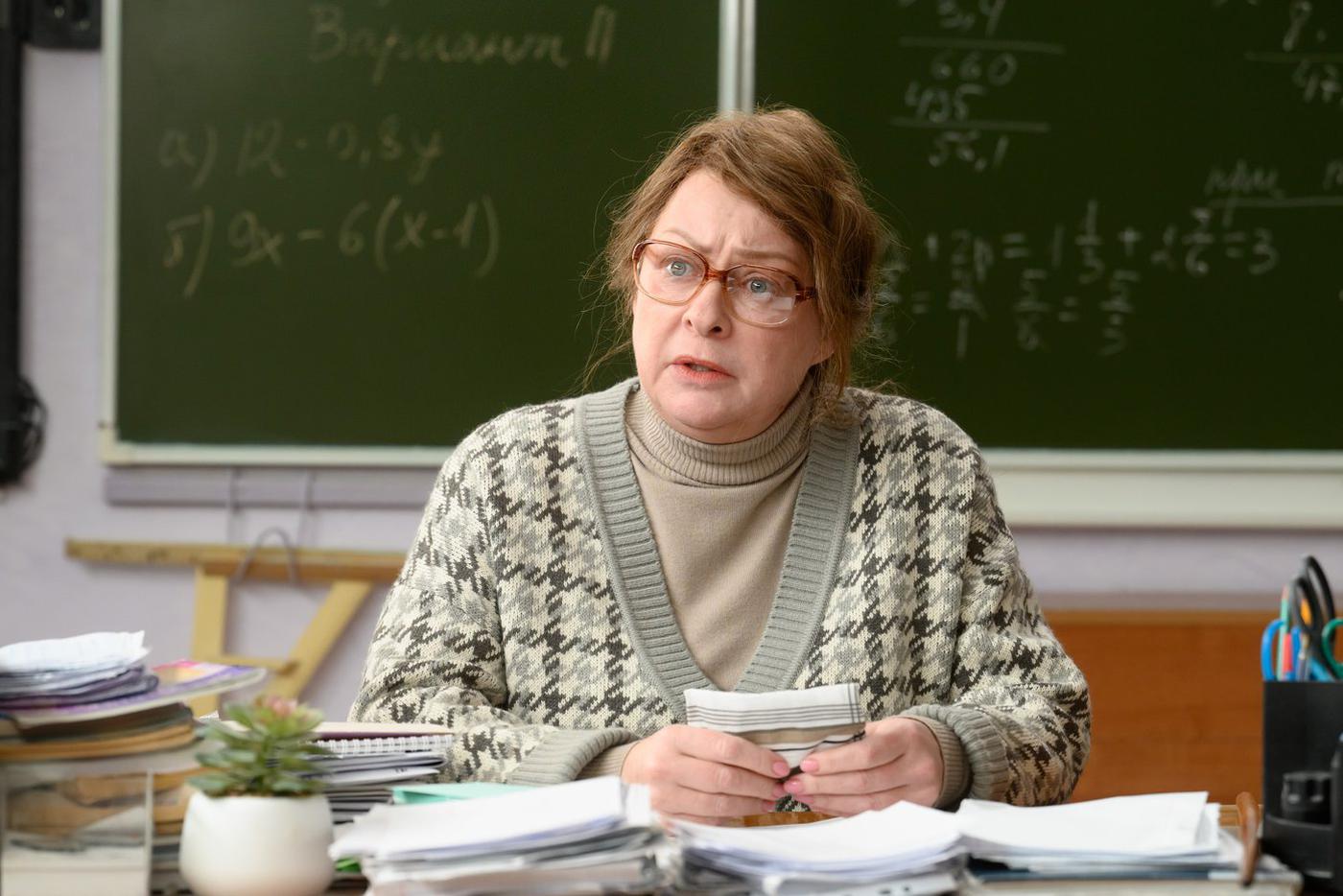 Мария Павловна Трифонова (Мария Аронова) в сериале "Олдскул"