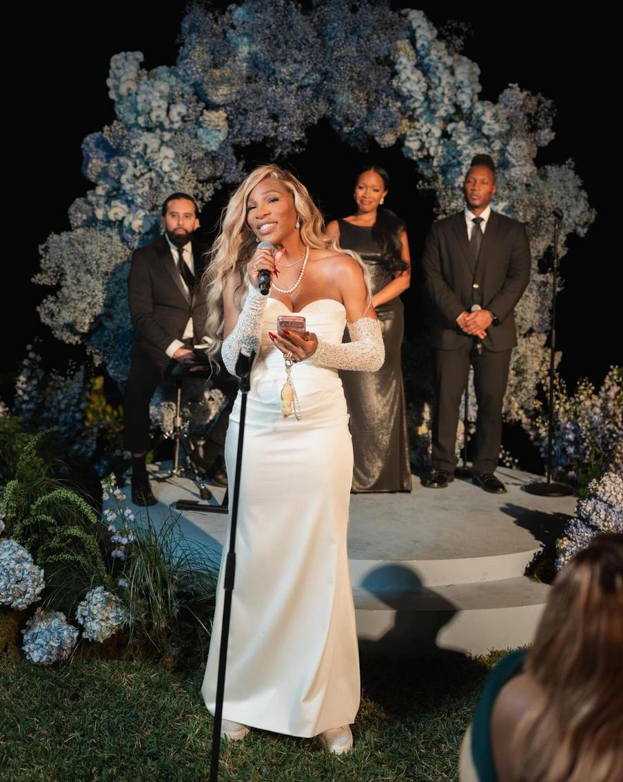 Серена Уильямс подарила сестре белоснежную яхту.