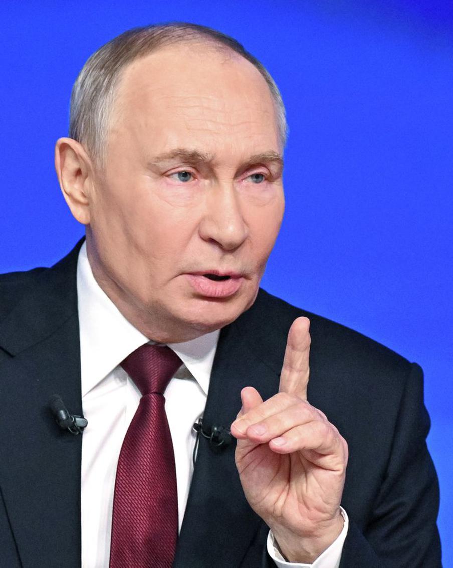 Развитие ИИ требует реформ в кадрах и обучении, заявил Путин