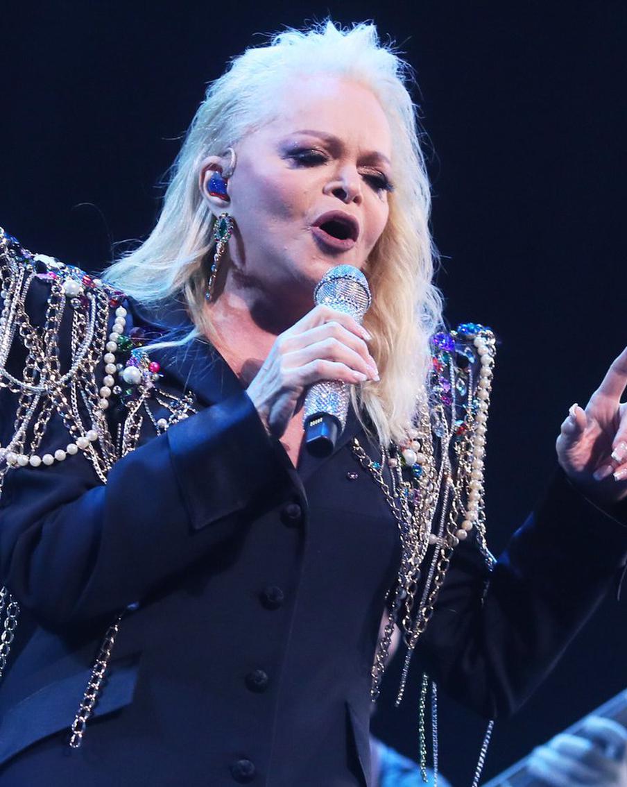 Мосгорсуд решил выселить из квартиры Ларису Долину