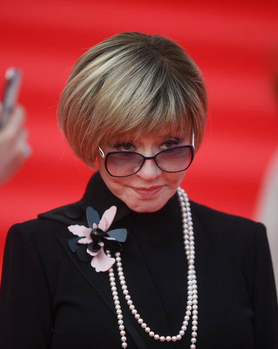 Стала известна причина смерти Веры Алентовой. Источники сообщили новые подробности о внезапной кончине народной артистки, которая почувствовала резкое ухудшение самочувствия во время публичного мероприятия