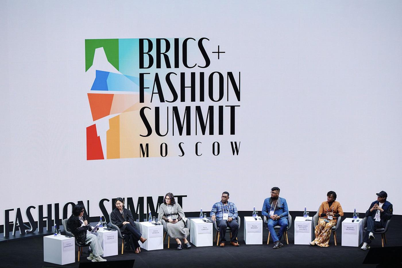 Сергунина: За год московские форумы привлекли экспертов более чем из половины стран мира