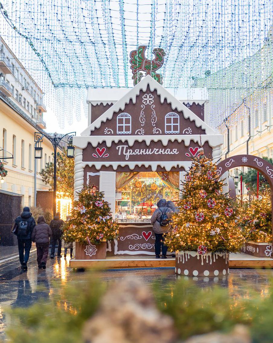 Более 7,7 тысячи предпринимателей участвуют в городском проекте "Зима в Москве"