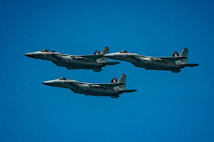 Израиль атаковал восточные и южные районы Ливана