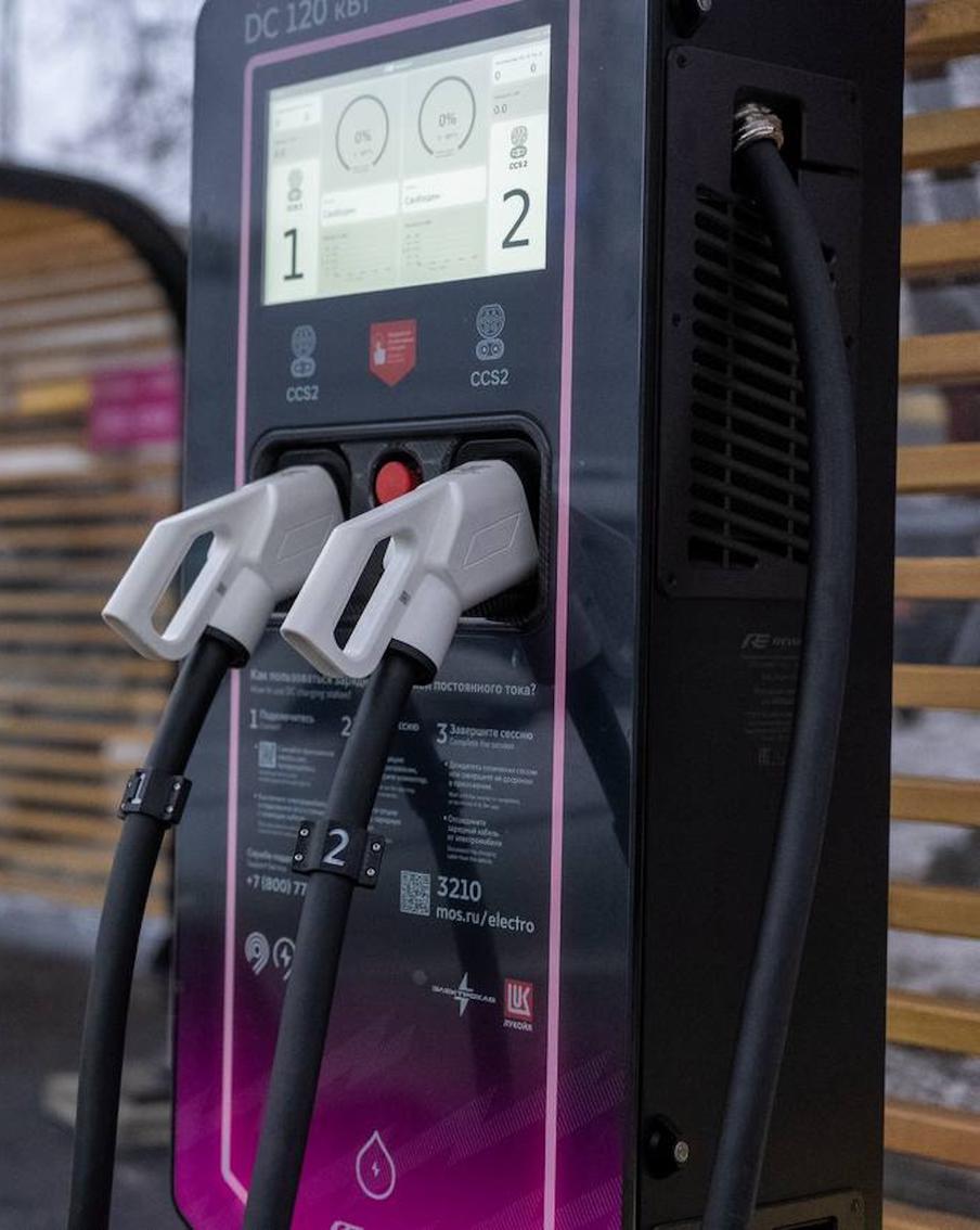 В  Москве открылся второй зарядный хаб для электромобилей — "Лефортовский"