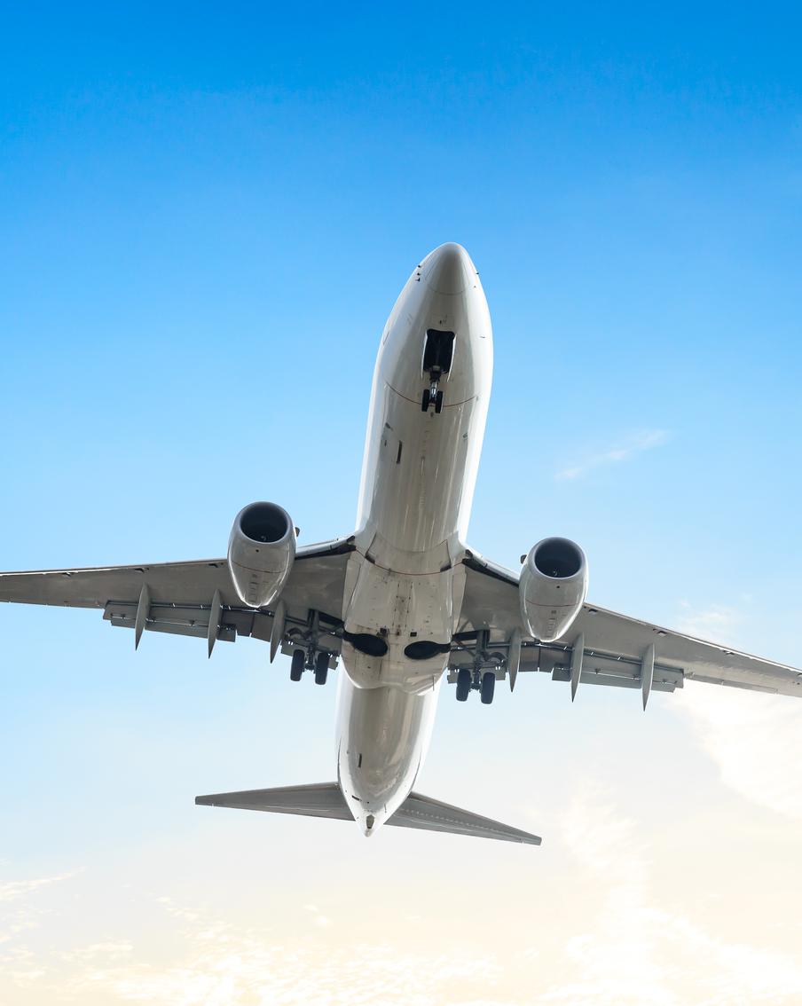 В России назвали причины отказа США восстанавливать прямое авиасообщение. Прерванное между Россией и США прямое авиасообщение не восстанавливается по инициативе американской стороны. Отмечается, что администрация Трампа требует от Москвы заключить мирную сделку по Украине