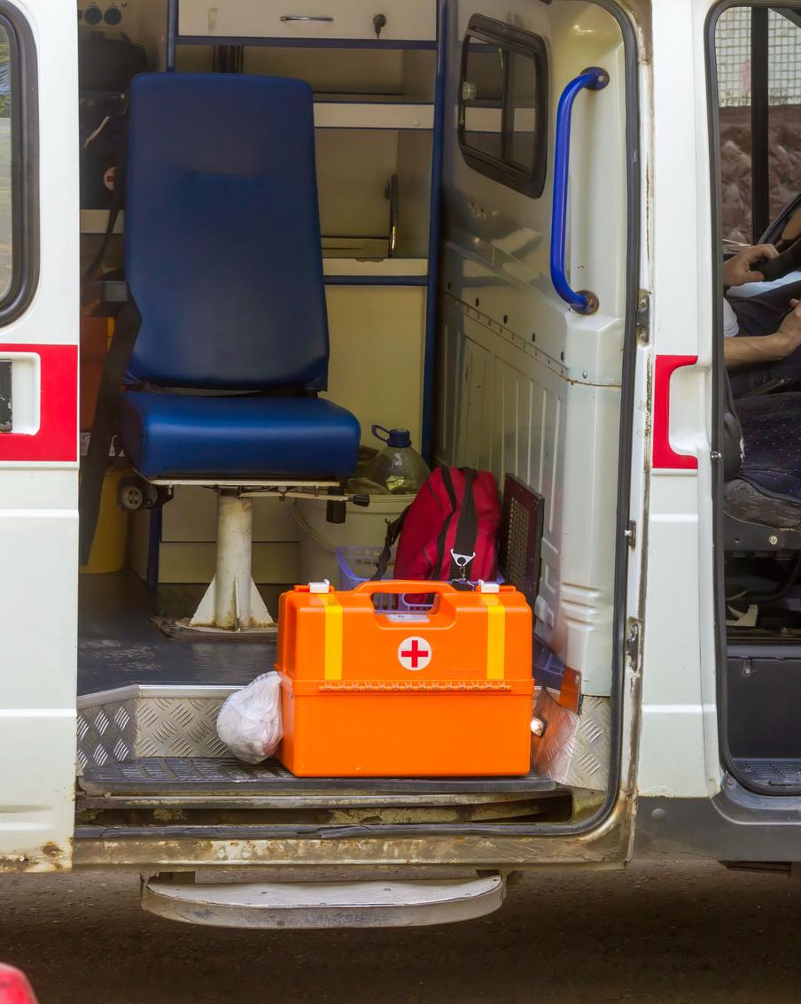 Количество пострадавших в аварии автобуса Брест – Москва выросло до 10 человек. По официальной информации, количество получивших различные травмы в ходе ДТП с автобусом Брест – Москва достигло 10 человек, один из них находится в реанимации