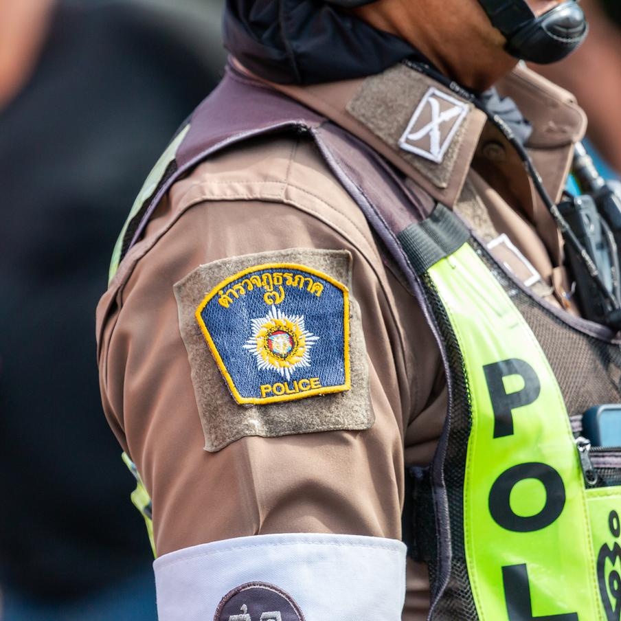 В Таиланде по российскому запросу задержан бывший депутат из Приморского края. Правоохранительные органы задержали на территории Пхукета бывшего депутата Заксобрания Приморского края Дмитрия Назарца. Он был арестован по запросу российских властей