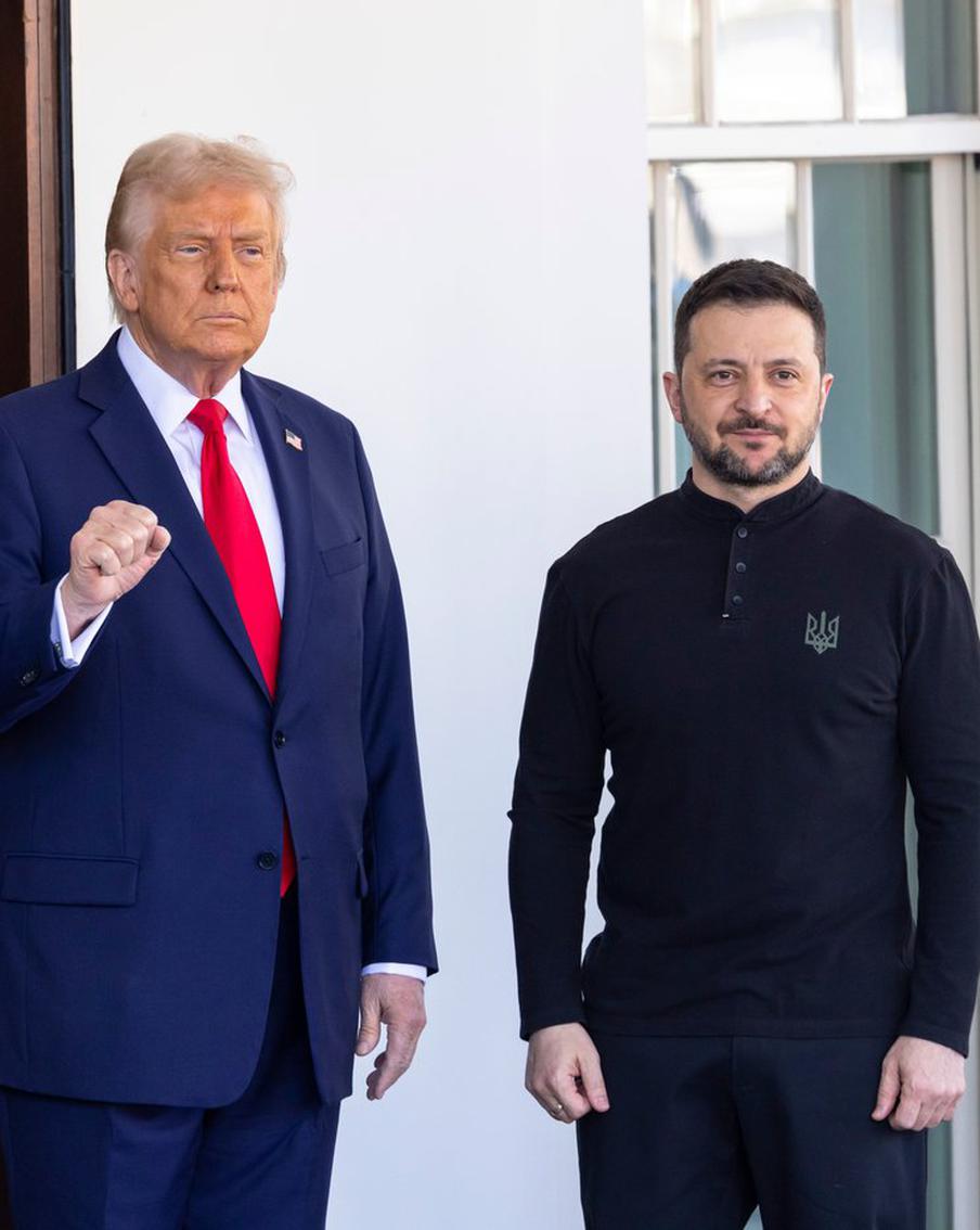 Трамп значительно снизил ожидания Зеленского относительно мирного плана. Американский президент мог серьёзно скорректировать ожидания украинского коллеги относительно озвученного Зеленским мирного плана. В том числе политик напомнил ему о ситуации на фронте