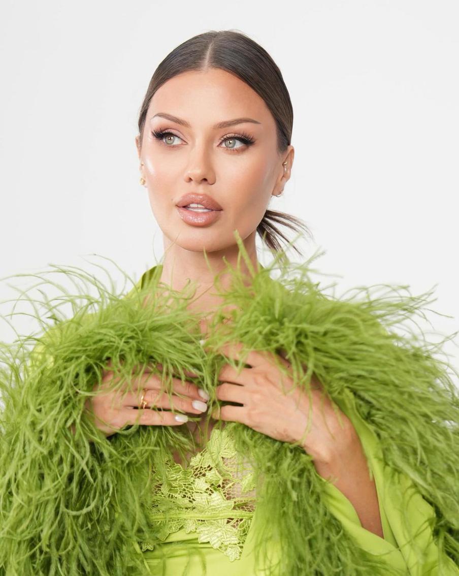 Виктория Боня.