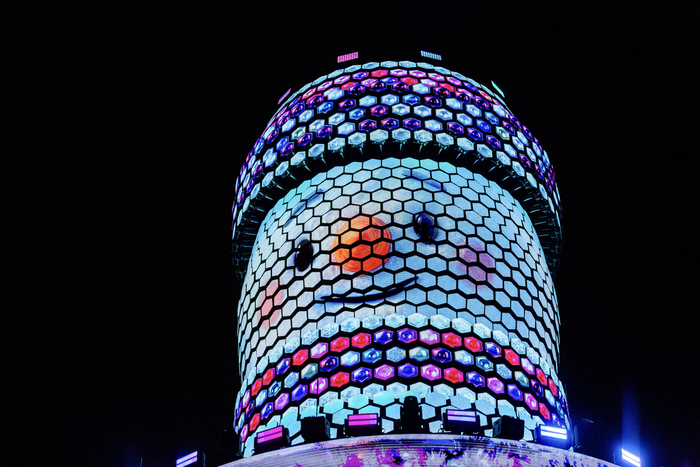 Более 10 тысяч зрителей посетили премьеру новогоднего шоу на "Матрёшке Москвы"