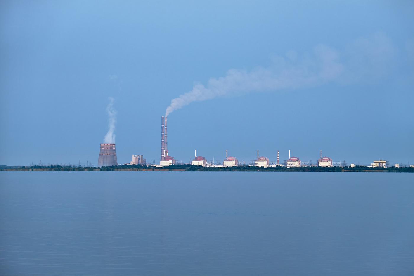 Россия и Украина достигли временного прекращения огня в районе Запорожской атомной электростанции