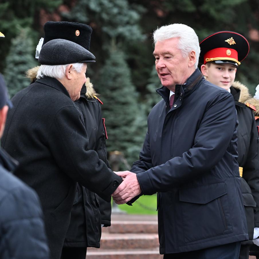 Более 25 тысяч волонтёров из Москвы приняли участие в 80-летии Победы. Столичный мэр Сергей Собянин рассказал о том, сколько московских волонтёров приняли участие в мероприятиях приуроченных к 80-летию Победы в Великой Отечественной войне