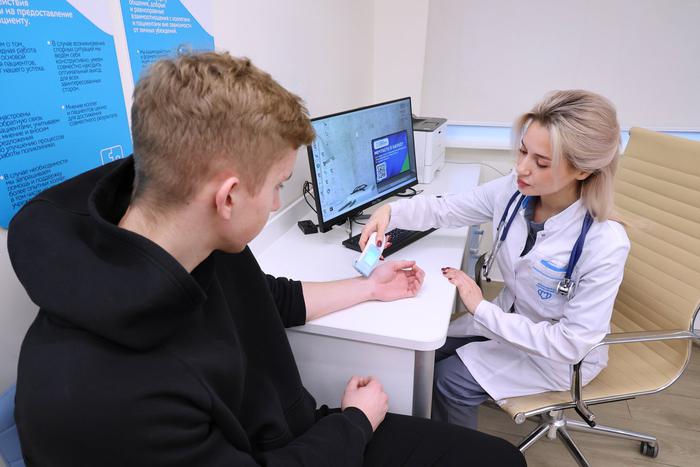 Как в новогодние праздники работают столичные поликлиники