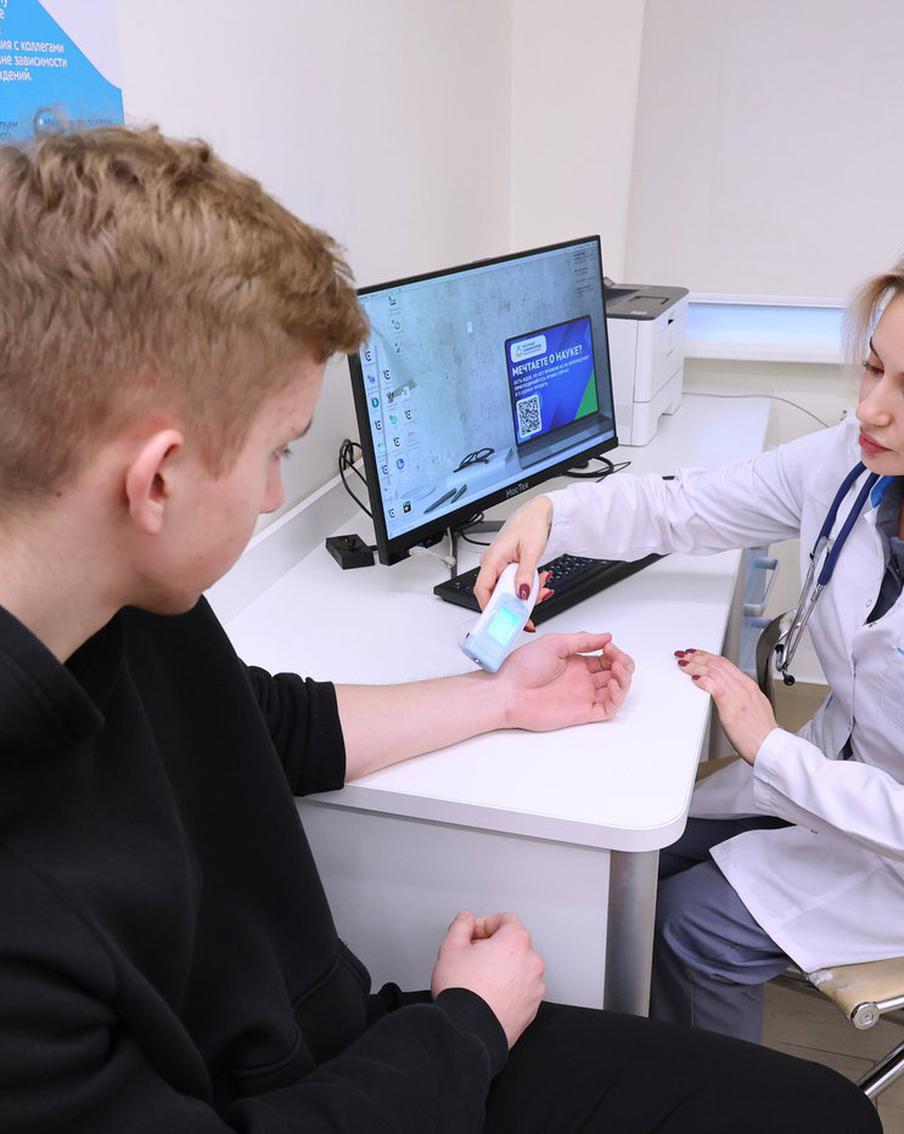 Как в новогодние праздники работают столичные поликлиники