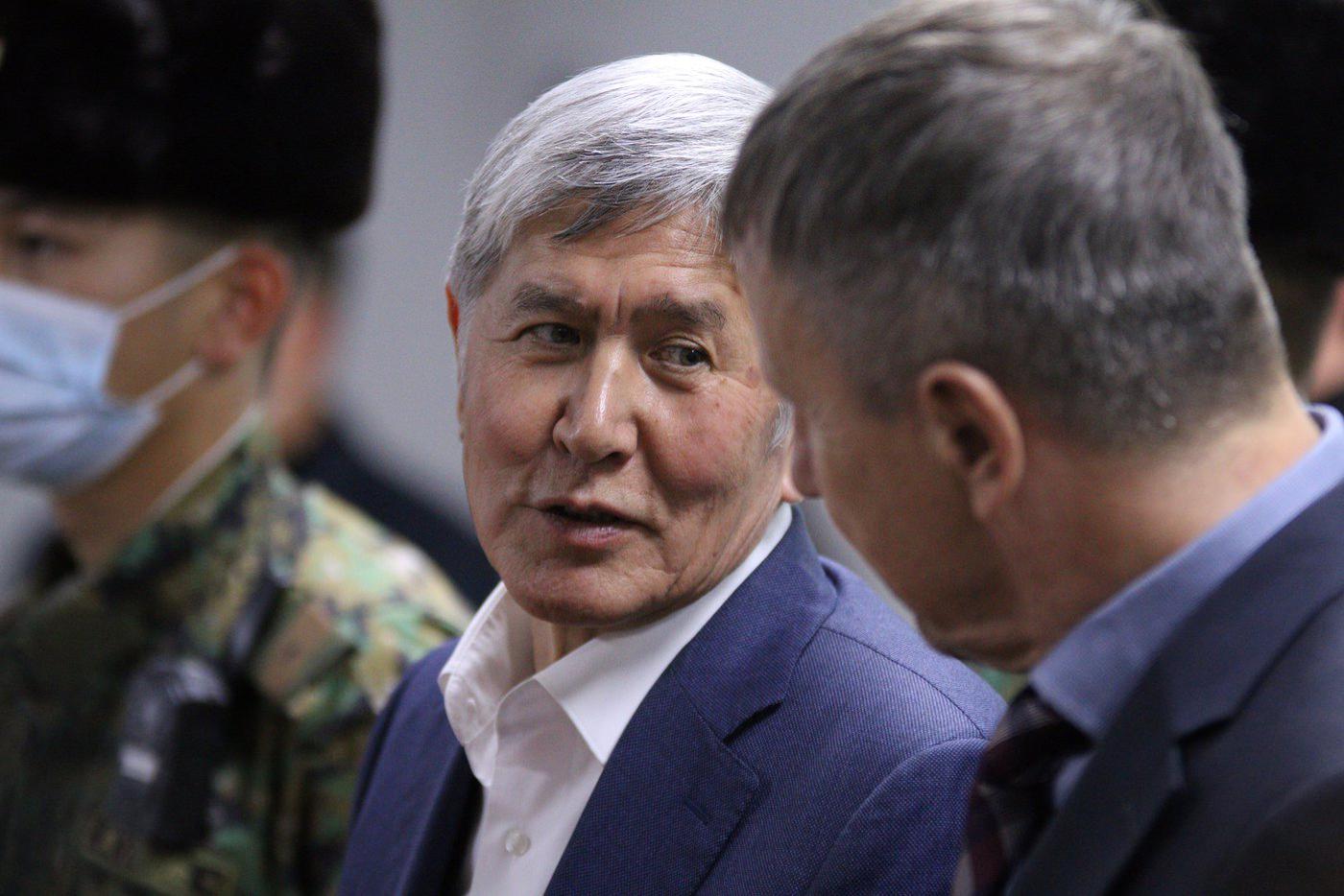 Экс-президента Киргизии Атамбаева лишили всех госнаград