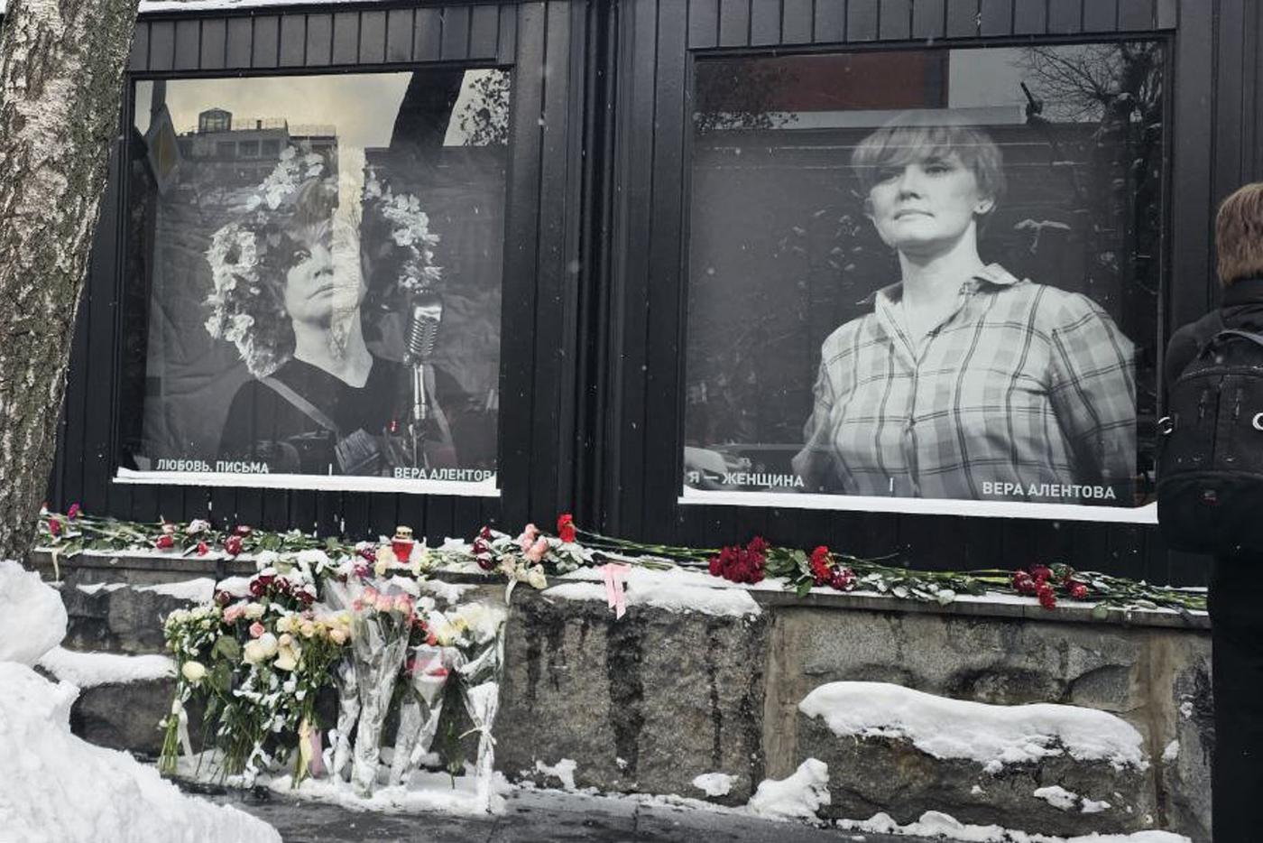 Возле театра имени Пушкина