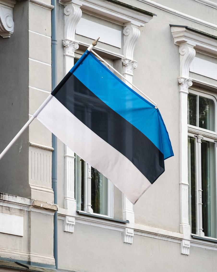 Глава разведки Эстонии Розин: Россия не намерена нападать на НАТО. В интервью изданию ERR генеральный директор Службы внешней разведки Эстонии Каупо Розин сообщил, что в настоящее время Россия не планирует осуществлять военные действия против стран Балтии или НАТО в целом. Он подчеркнул, что поведение России изменилось в ответ на реакцию международного сообщества на различные инциденты, произошедшие в регионе