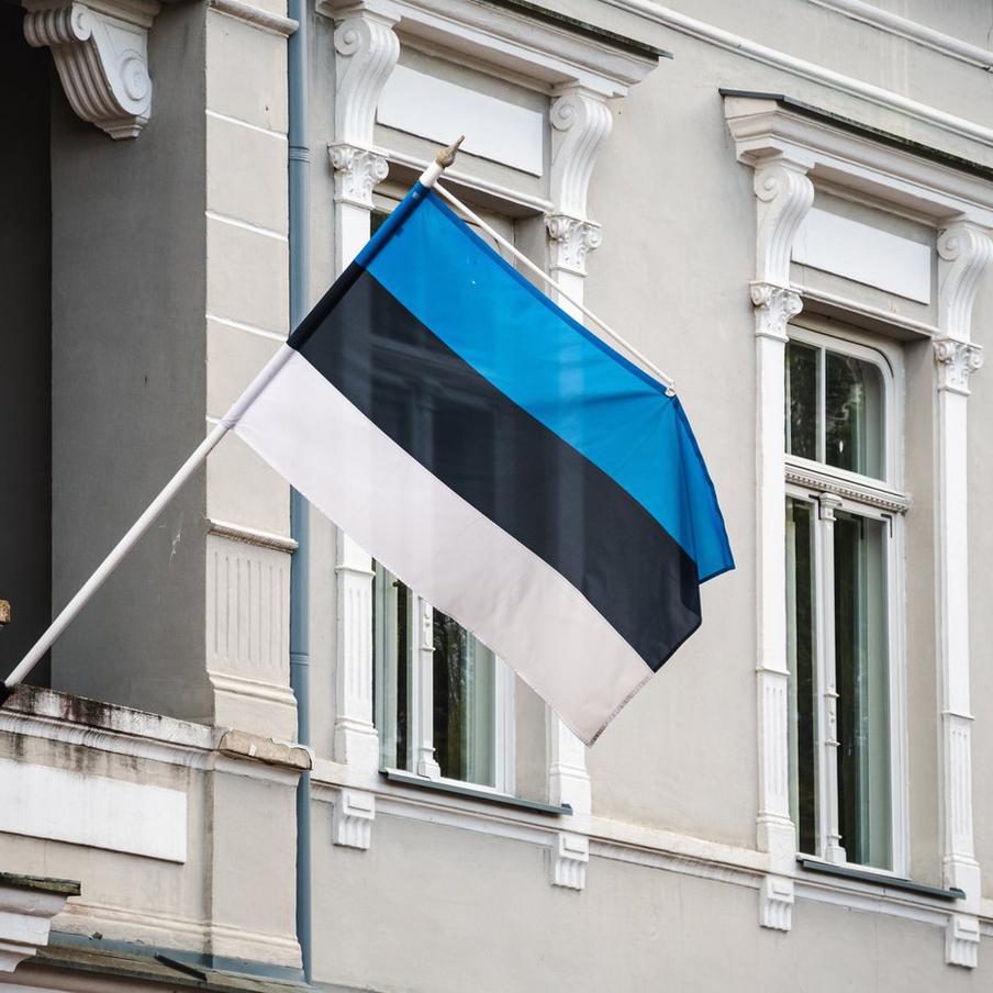 Глава разведки Эстонии Розин: Россия не намерена нападать на НАТО. В интервью изданию ERR генеральный директор Службы внешней разведки Эстонии Каупо Розин сообщил, что в настоящее время Россия не планирует осуществлять военные действия против стран Балтии или НАТО в целом. Он подчеркнул, что поведение России изменилось в ответ на реакцию международного сообщества на различные инциденты, произошедшие в регионе