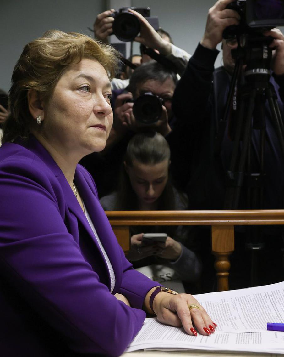 Свириденко: Долина отказала Лурье в требовании освободить жилье к 30 декабря. Как сообщила РБК адвокат Полины Лурье Светлана Свириденко, певица Лариса Долина не планирует покидать проданную квартиру к установленному сроку – 30 декабря