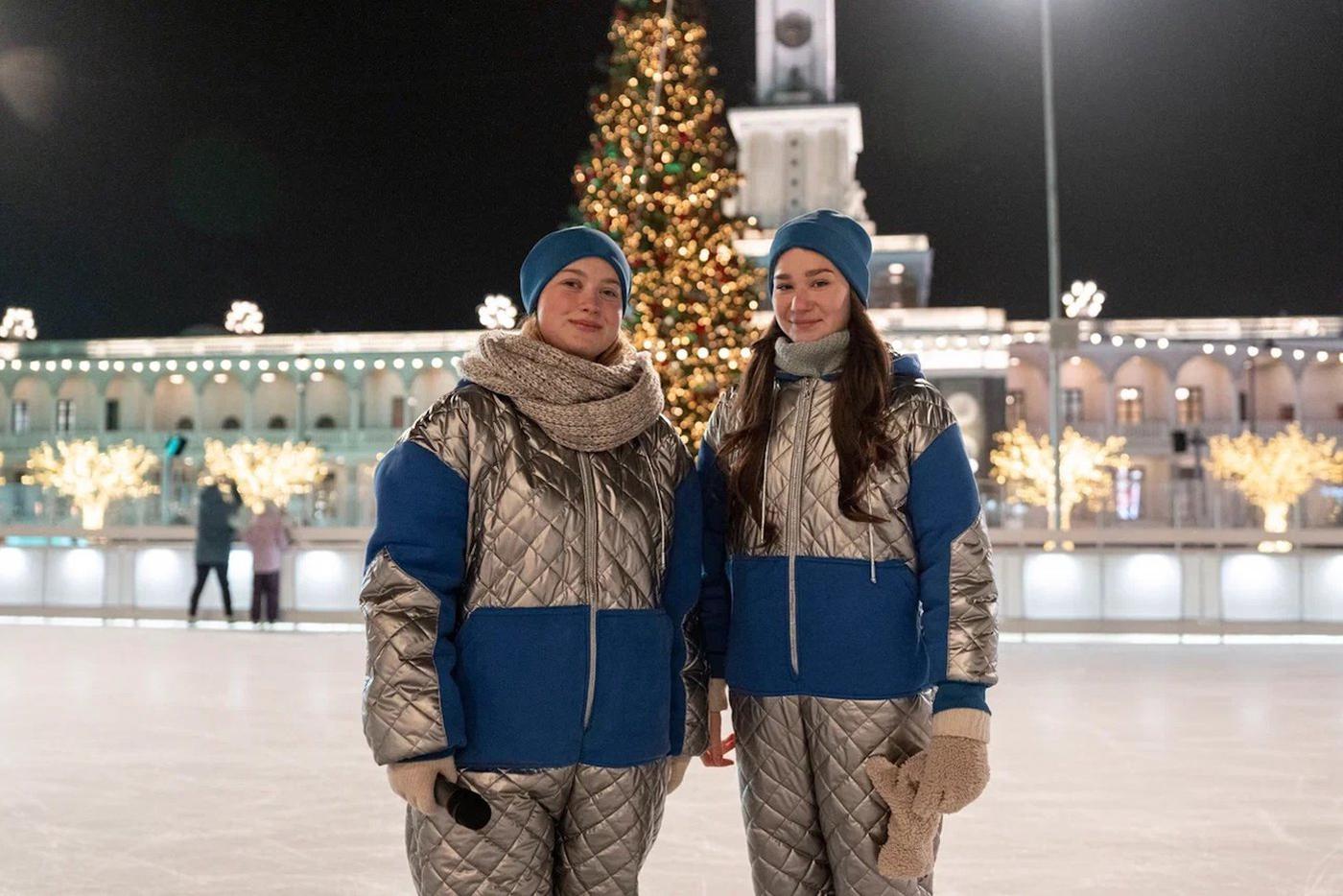 На Северном речном вокзале стартовали мастер-классы на катке и спортивные тренировки