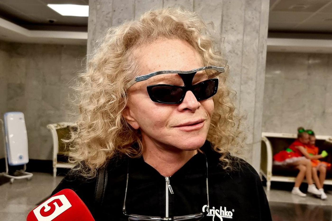 Дочь Ларисы Долиной вернулась в отсуженную Полиной Лурье квартиру