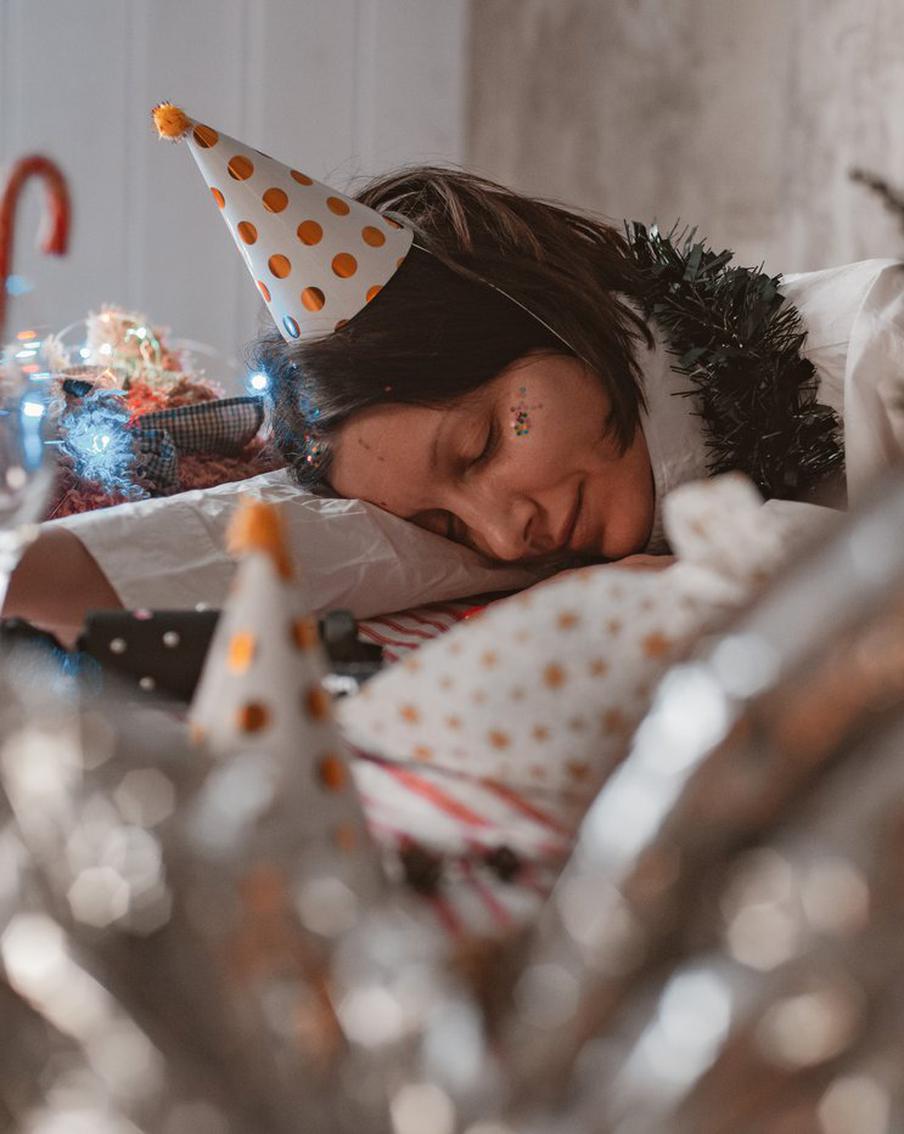 Как правильно спать в новогодние праздники, чтобы не вывести организм из равновесия