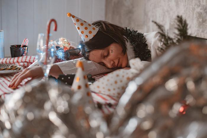 Как правильно спать в новогодние праздники, чтобы не вывести организм из равновесия