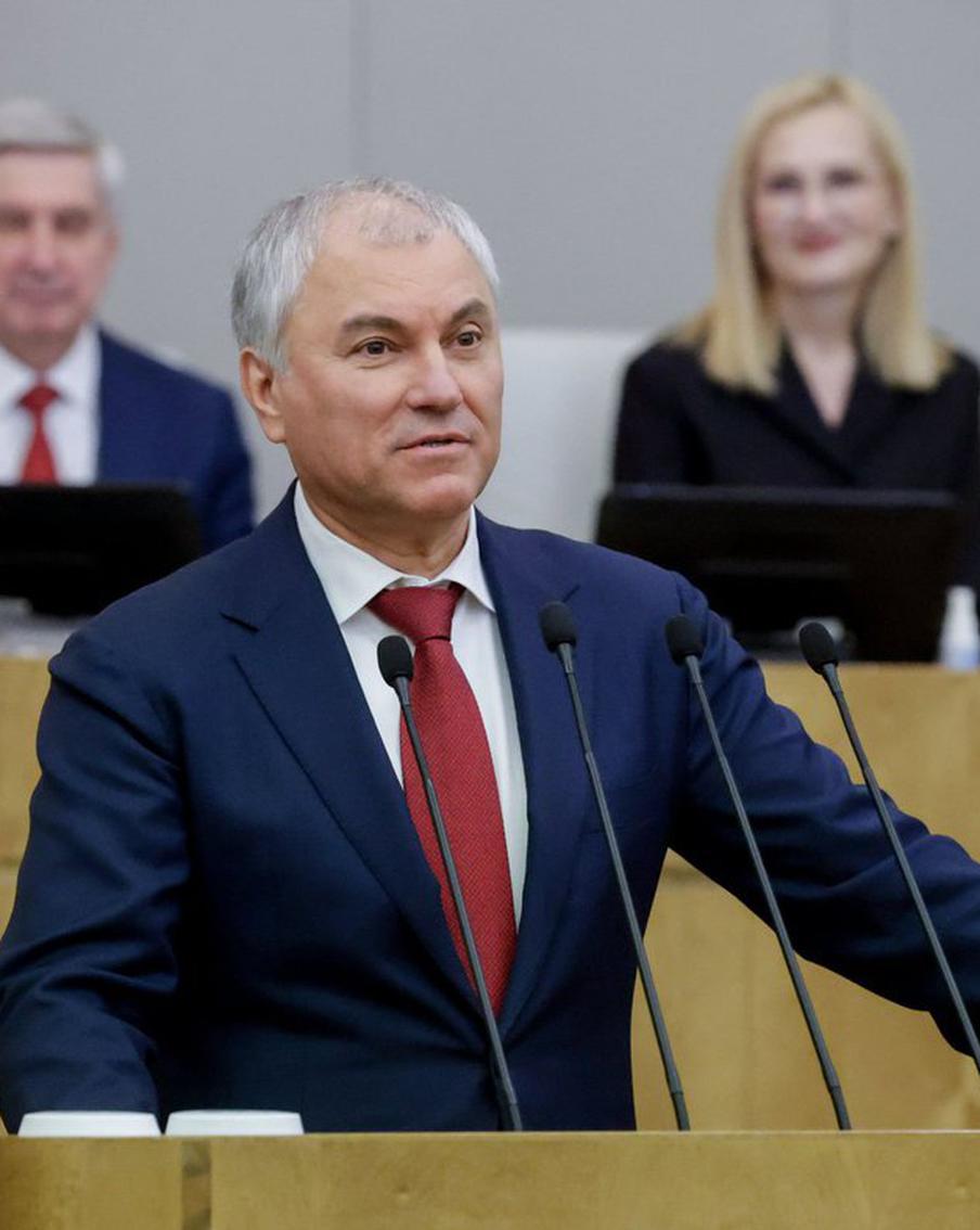 Володин: С 1 января изменятся МРОТ, страховые пенсии и соцподдержка семей. Председатель Государственной думы Вячеслав Володин представил список значимых преобразований в российском законодательстве, которые вступят в силу с января 2026 года