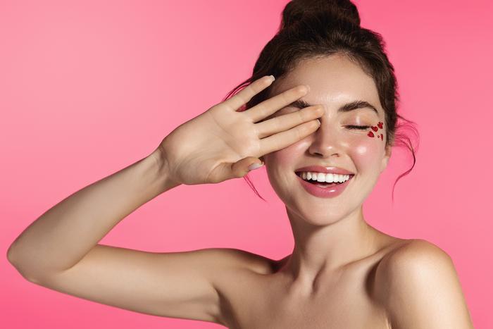 Как вернуть свежесть коже после праздников: советы дерматолога