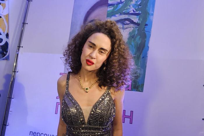 "Хоть нищий!": 36-летняя дочь Успенской высказалась о поиске мужчин на сайтах знакомств