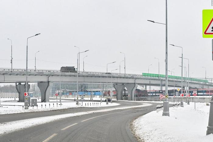 Собянин: Завершилось строительство новой дороги около станции Остафьево МЦД-2