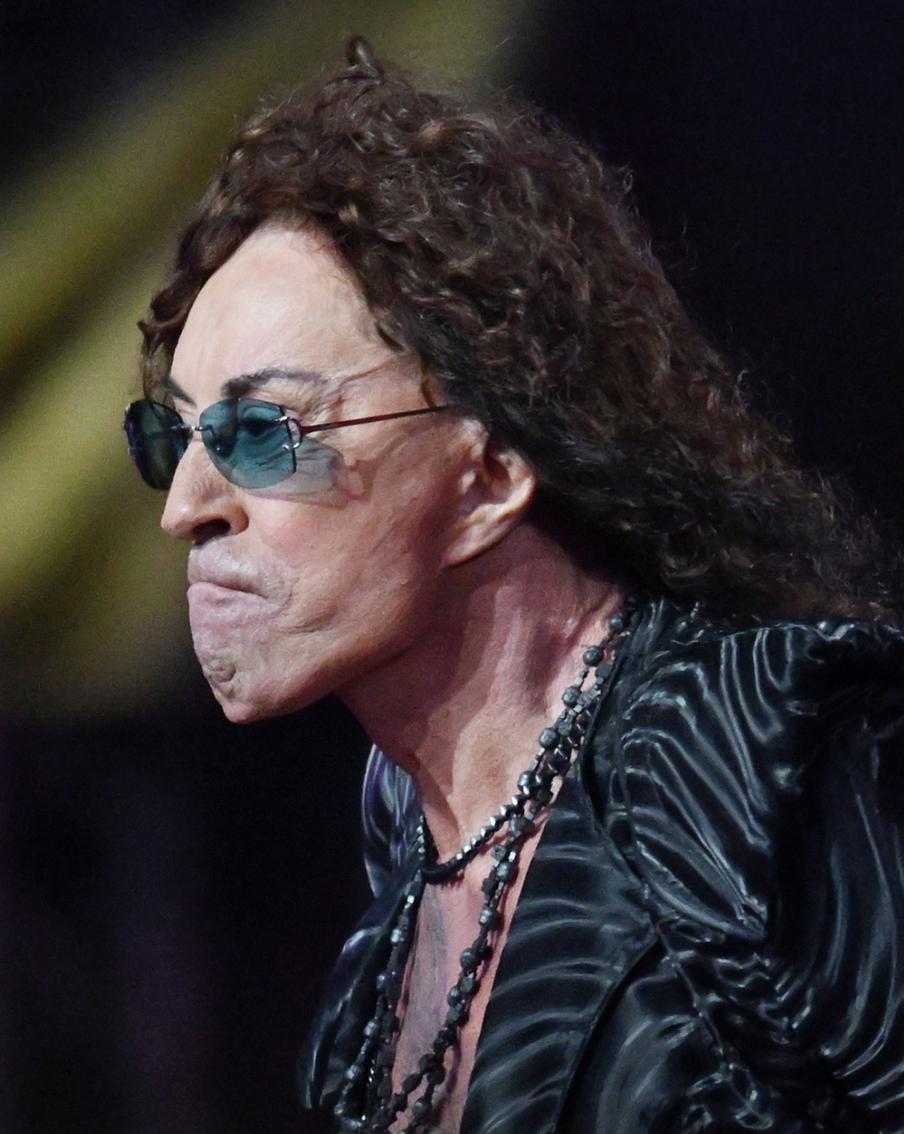 Сам не ожидал: Валерия Леонтьева в новогоднюю ночь заметили в центре Москвы