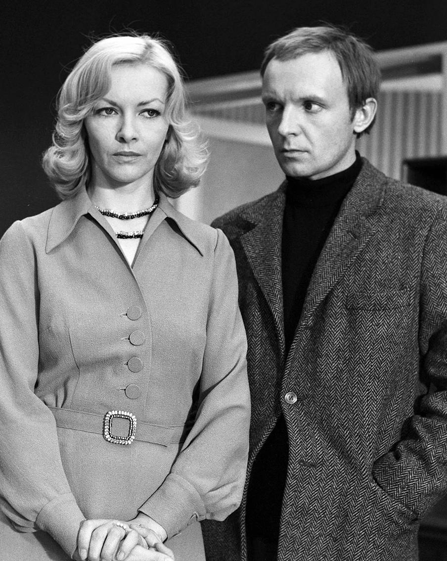 "Ирония судьбы, или c лёгким паром!" покорила английских журналистов