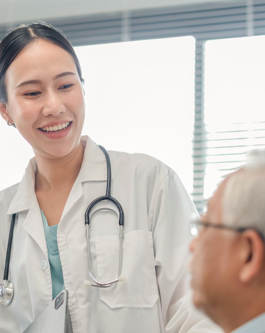 Врач по медицине долголетия появится в системе здравоохранения