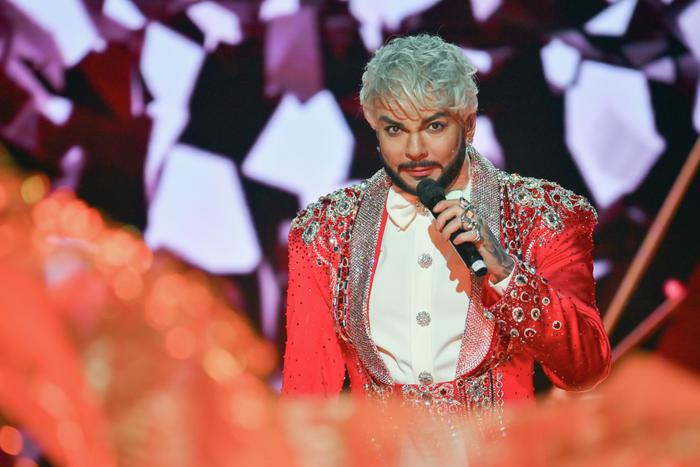 Квашеная капуста вместо чёрной икры: Филипп Киркоров показал рацион на гастролях