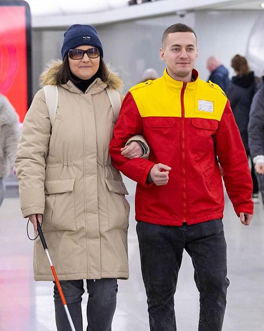 Инспекторы ЦОМП помогут москвичам добраться до церквей на Рождество