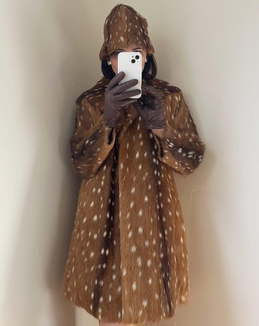 Зимняя сказка в гардеробе: как носить трендовый принт "Бэмби"