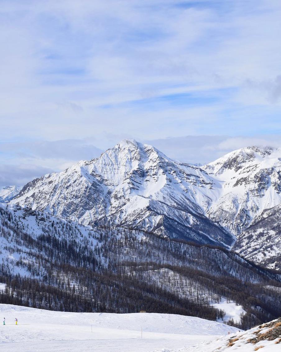 Снежная зима привела к серии трагедий в горах Италии