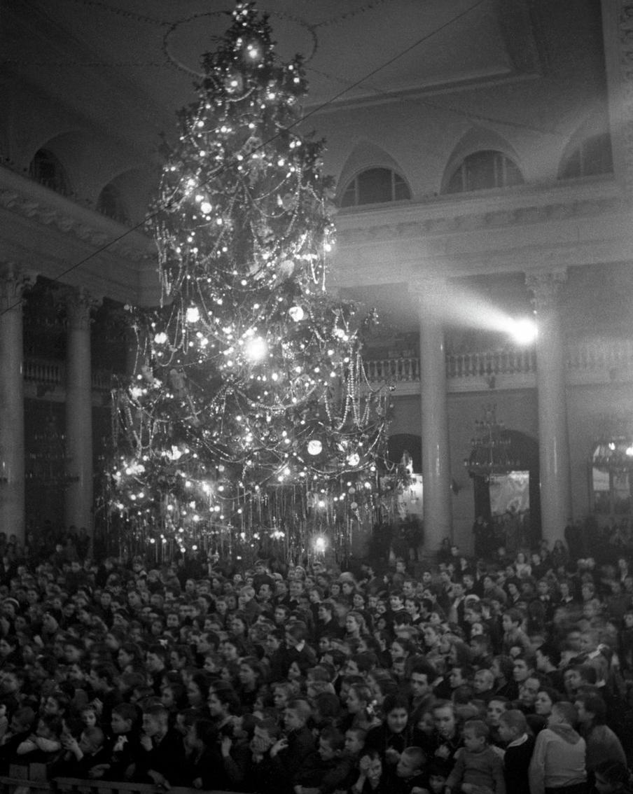 22 декабря 1949 года. Новогоднее представление в Колонном зале Дома Союзов. 