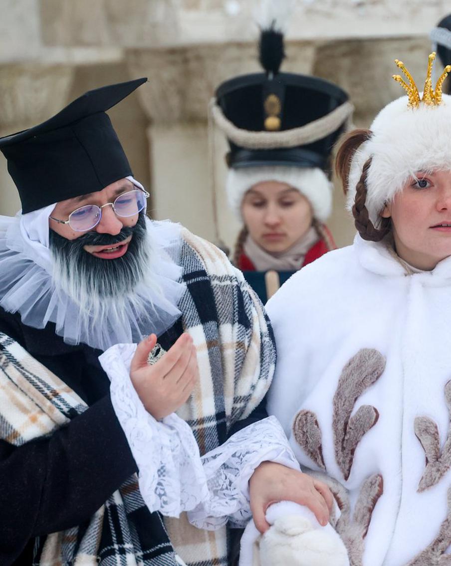 Поучаствовать в съёмках, создать своего Буратино и пообщаться с Дедом Морозом можно в кинопарке "Москино"