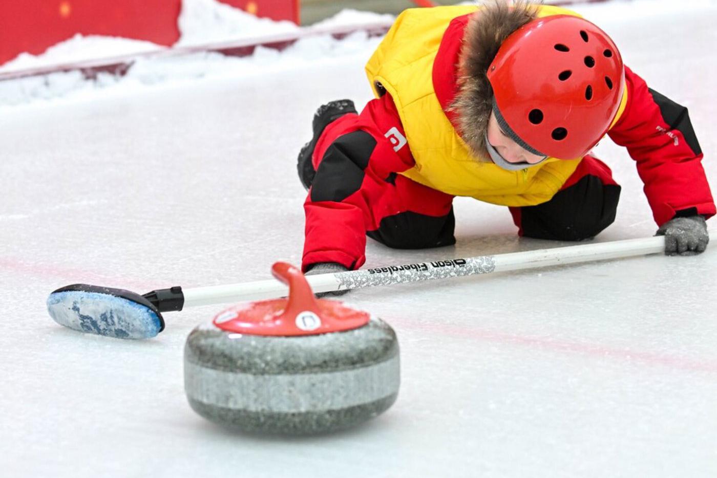 Снежки по-японски, бои подушками и флаг-футбол: на что сходить москвичу