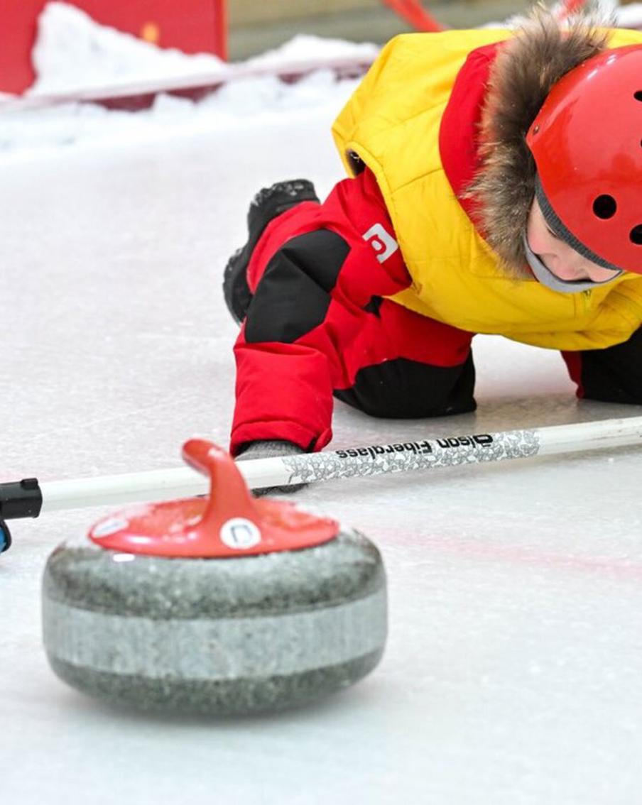 Снежки по-японски, бои подушками и флаг-футбол: на что сходить москвичу
