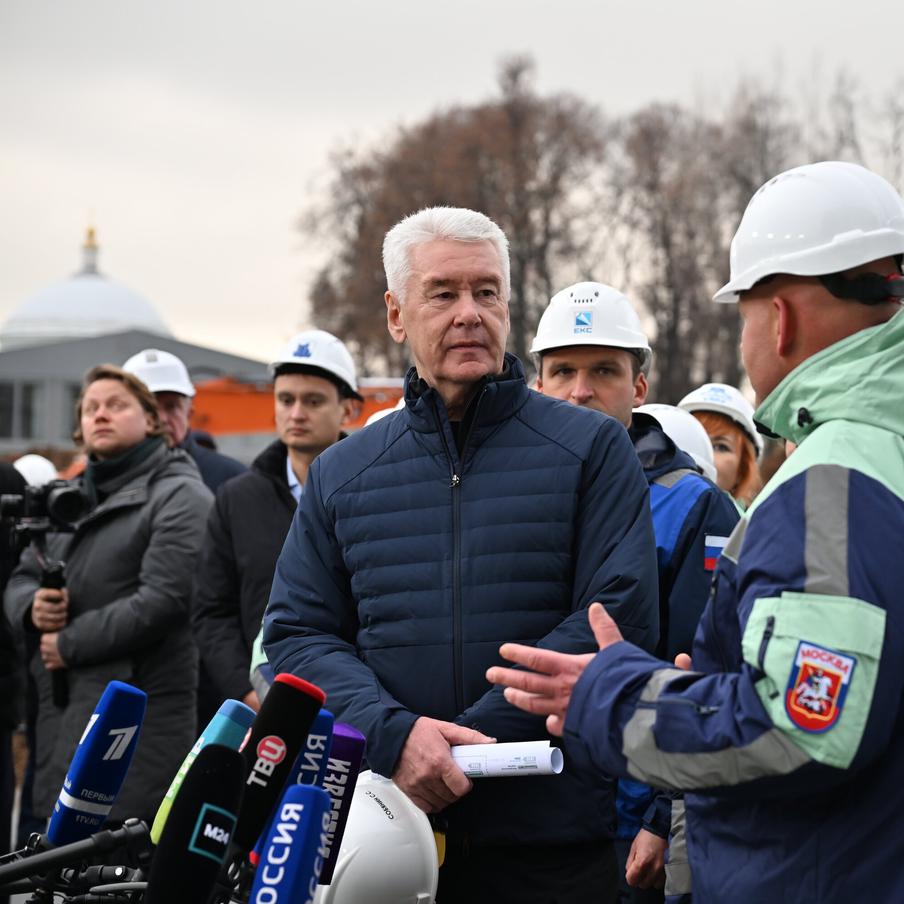 Собянин анонсировал начало строительства жилых районов ещё на 20 площадках КРТ. Столичные власти в 2026 году планируют начать работу по возведению жилых районов и комфортных пространств на территории ещё 20 площадок КРТ