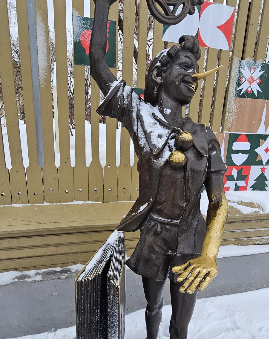 Памятник Буратино в Самаре.