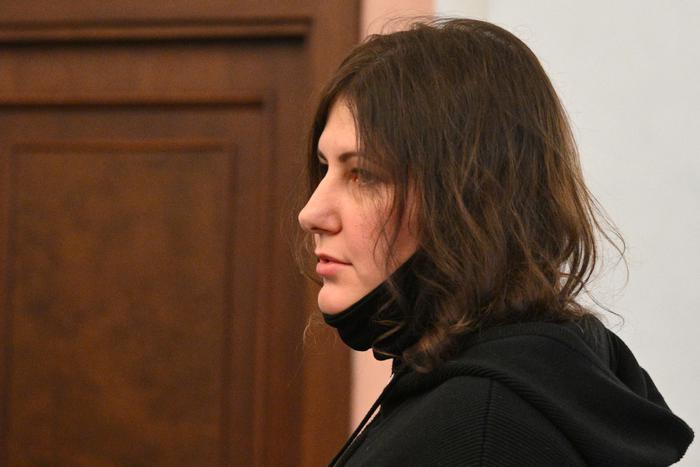 Адвокат Полины Лурье рассказала, почему её подзащитная в данный момент не может заселиться в квартиру в Хамовниках