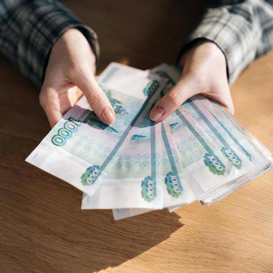 В России провели перерасчёт пенсий для 400 тысяч многодетных семей. Для воспитавших пять и более детей матерей прошёл перерасчёт получаемой пенсии. Всего процедура коснулась 400 тысяч российских семей