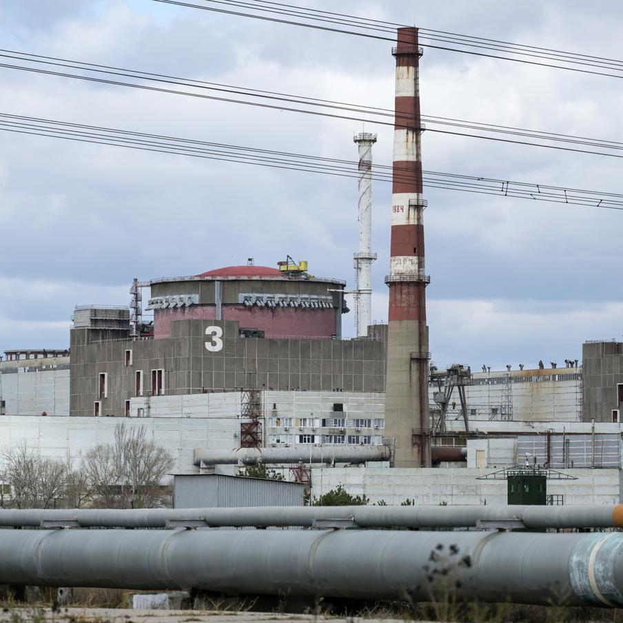 МАГАТЭ ведёт переговоры о создании зоны временного прекращения огня у ЗАЭС. При посредничестве МАГАТЭ между Россией и Украиной ведутся переговоры о возможном создании зоны временного перемирия у Запорожской АЭС. Она потребуется для ремонта одной из линий электропередачи станции