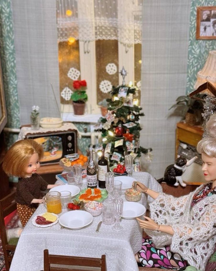 Бабушкина дача привлекла тысячи подписчиков: уникальный советский интерьер в диораме