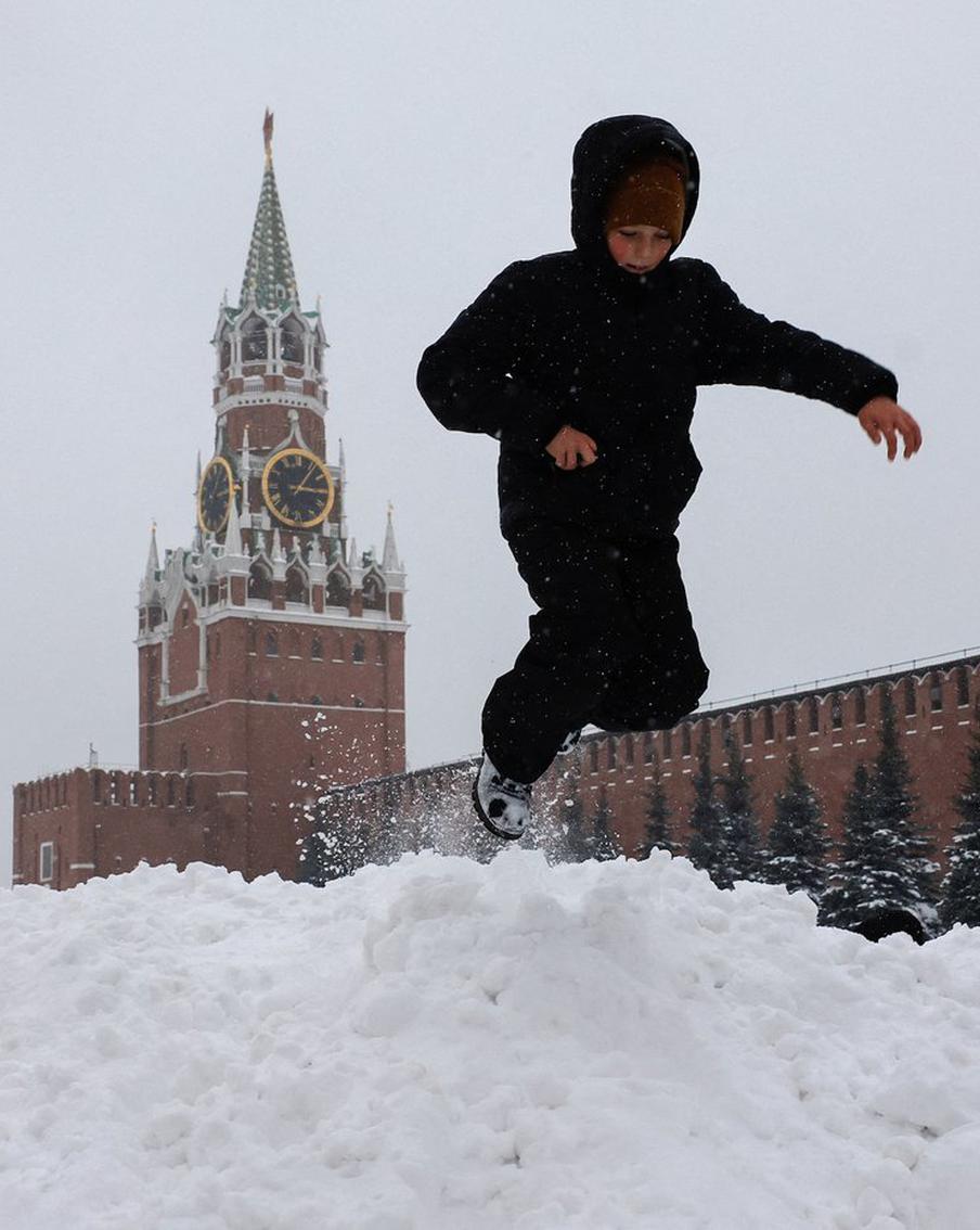 Собачьи упряжки и креативные снеговики: почему "Фрэнсис" не напугал Москву